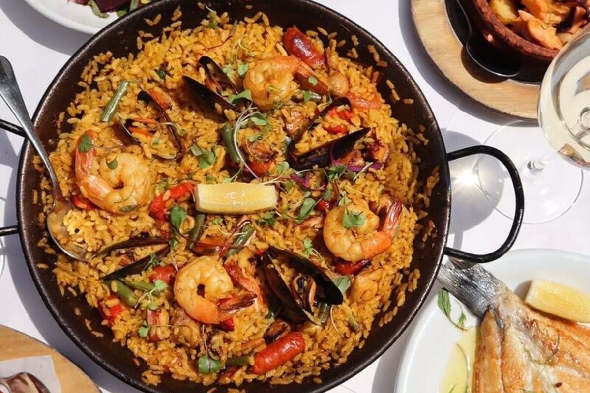 paella dish at Manchego restaurant